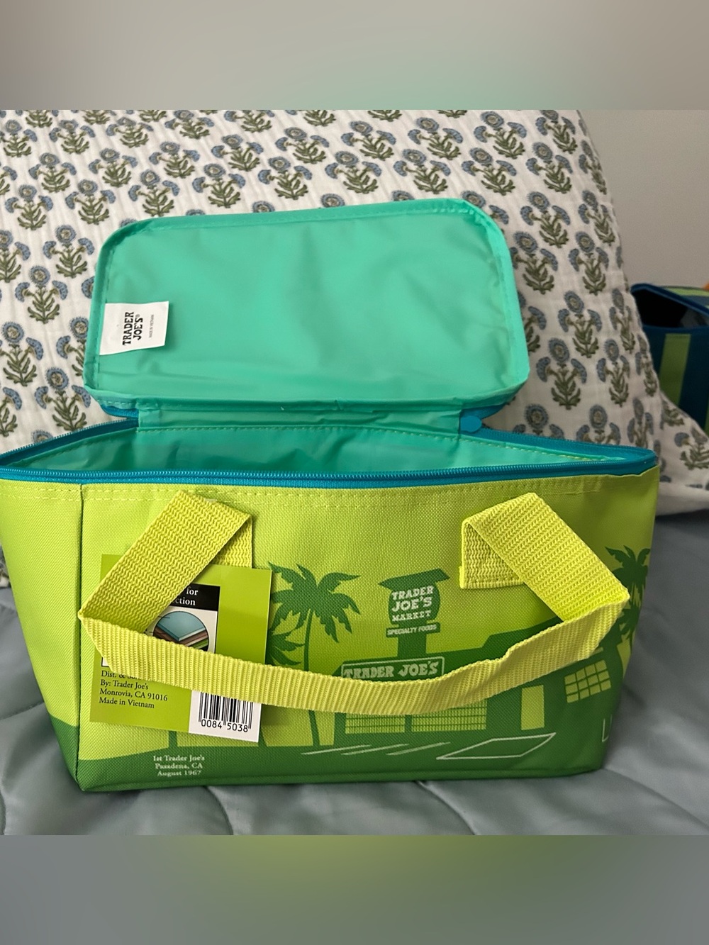 Trader Joe’s Green Insulated Lunch Cooler Bag
